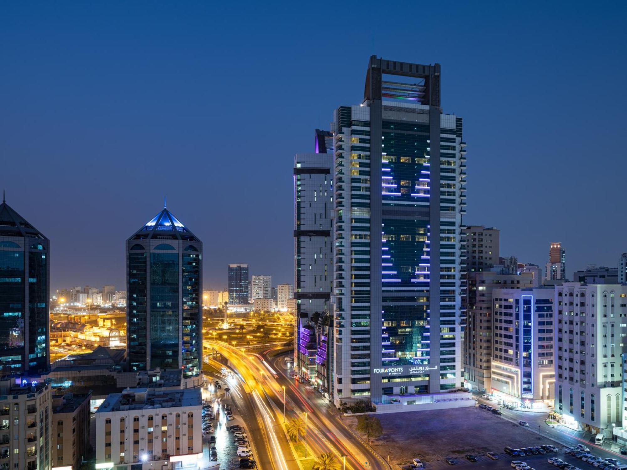 Four Points By Sheraton Sharjah Bagian luar foto